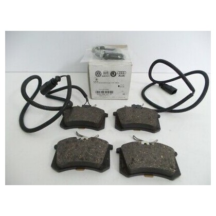 VAG Brake Pad Set 4D0698451E