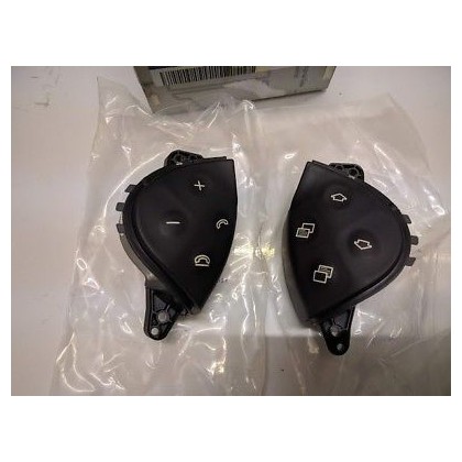 MERCEDES-BENZ Steering wheel switch A21182061107241